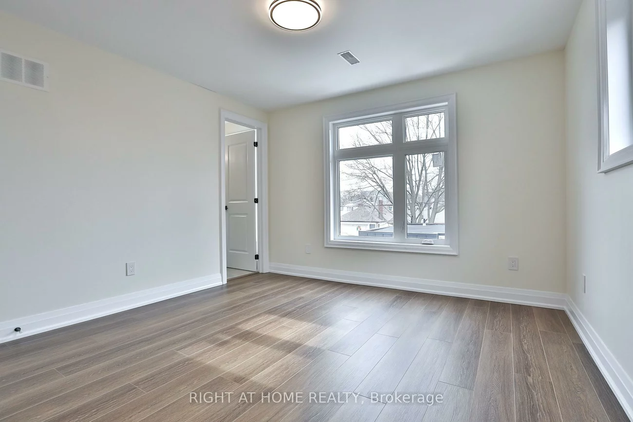 39, Fifteenth, New Toronto, Toronto