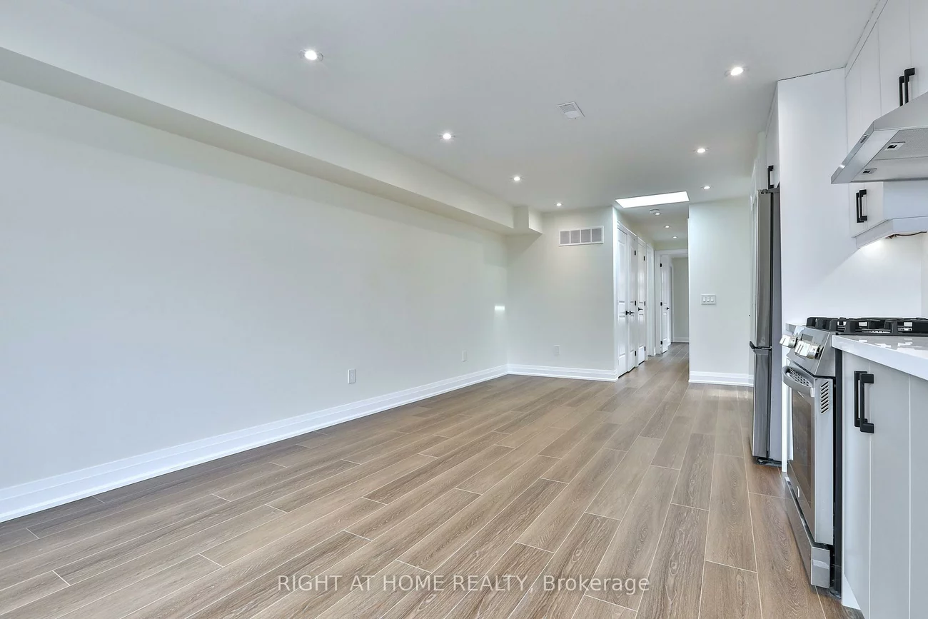 39, Fifteenth, New Toronto, Toronto