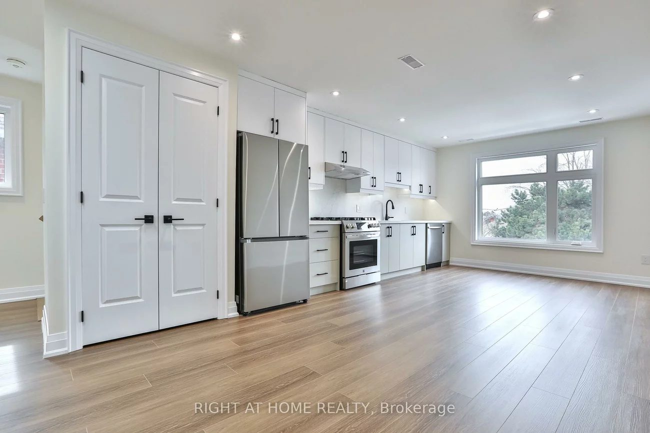 39, Fifteenth, New Toronto, Toronto