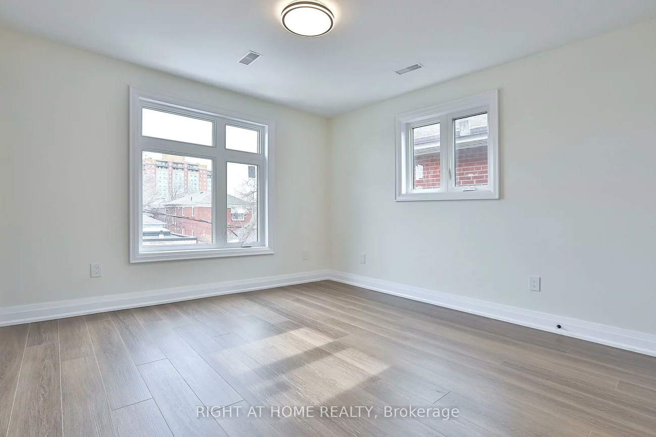 39, Fifteenth, New Toronto, Toronto