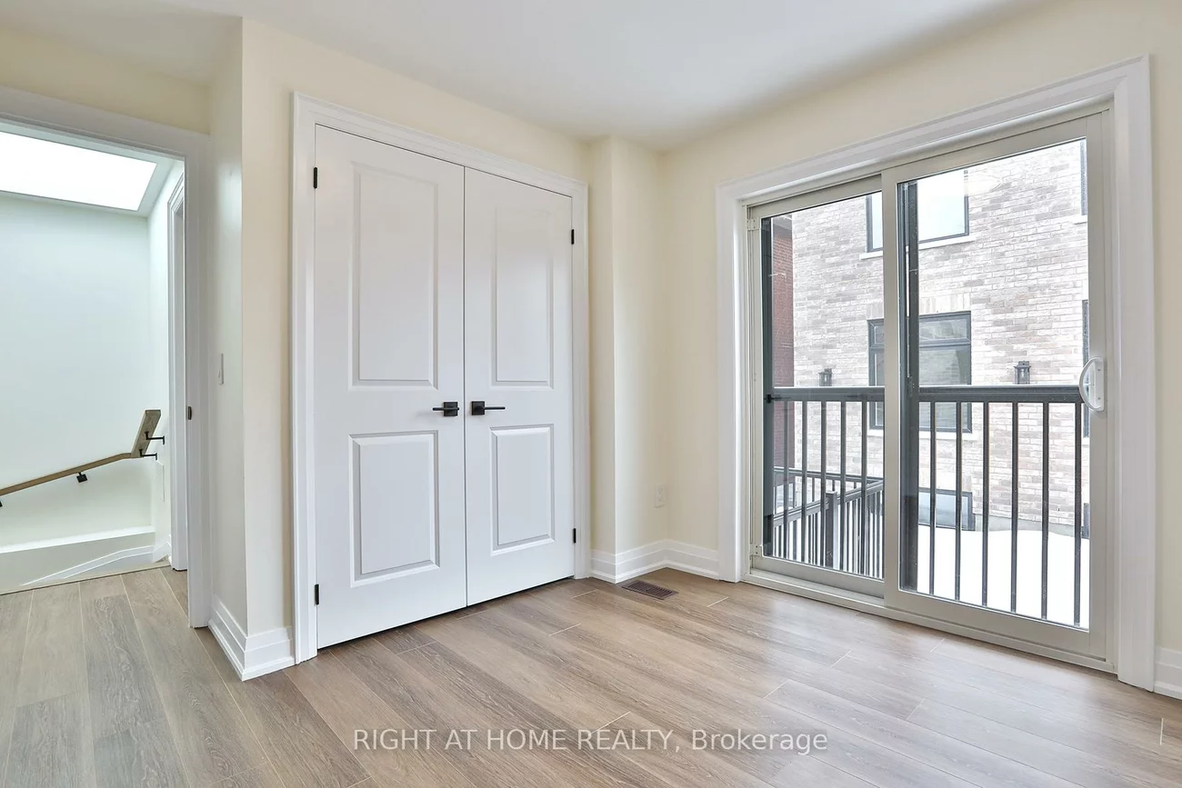 39, Fifteenth, New Toronto, Toronto