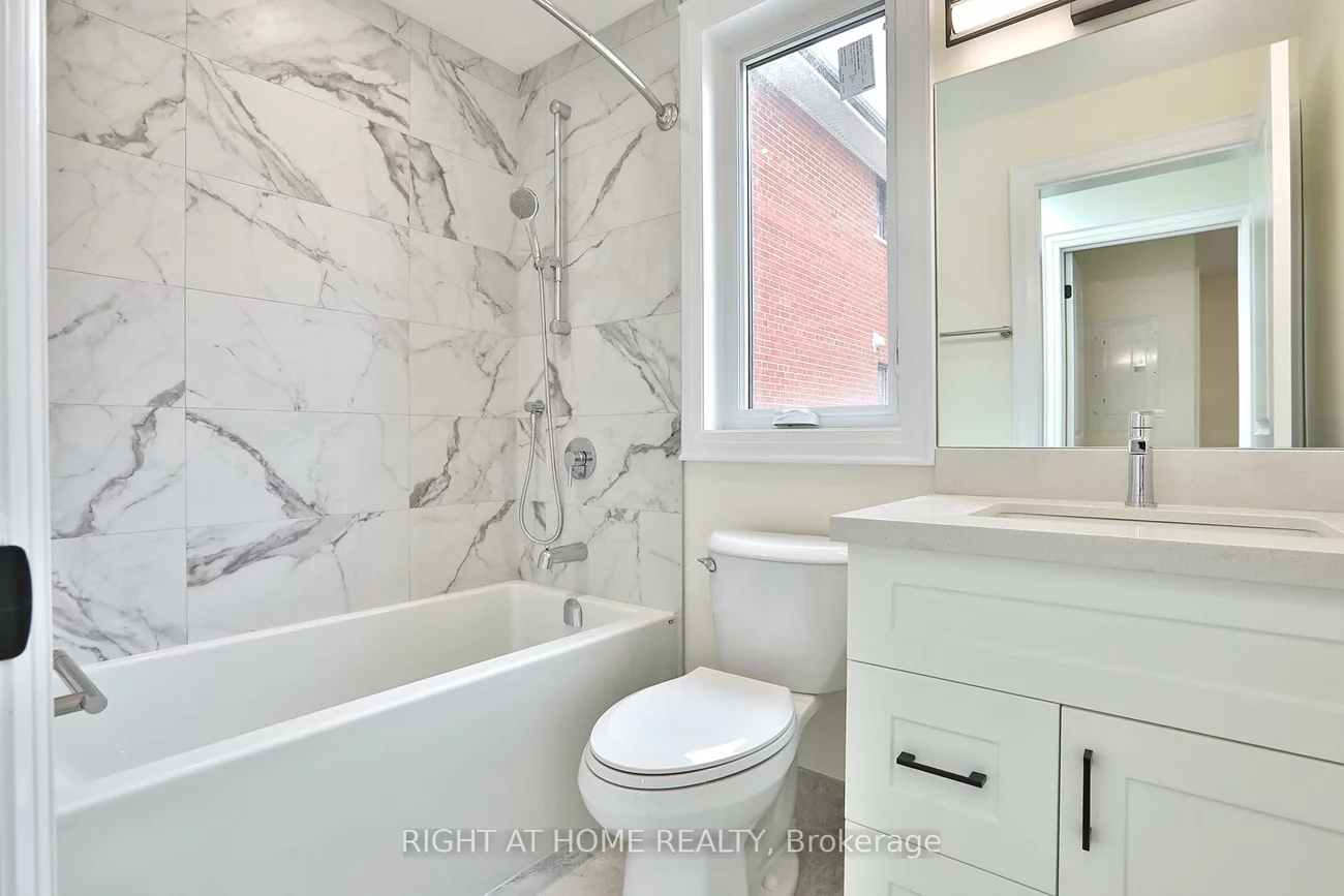 39, Fifteenth, New Toronto, Toronto