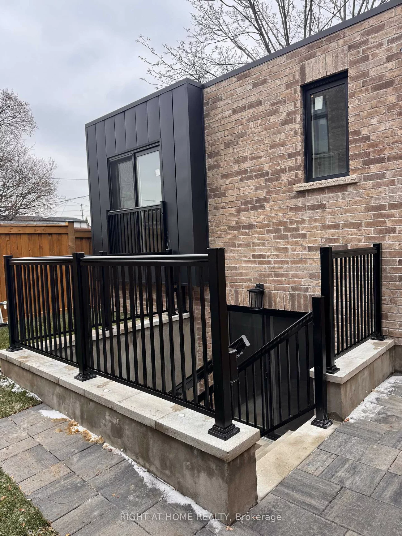 39, Fifteenth, New Toronto, Toronto