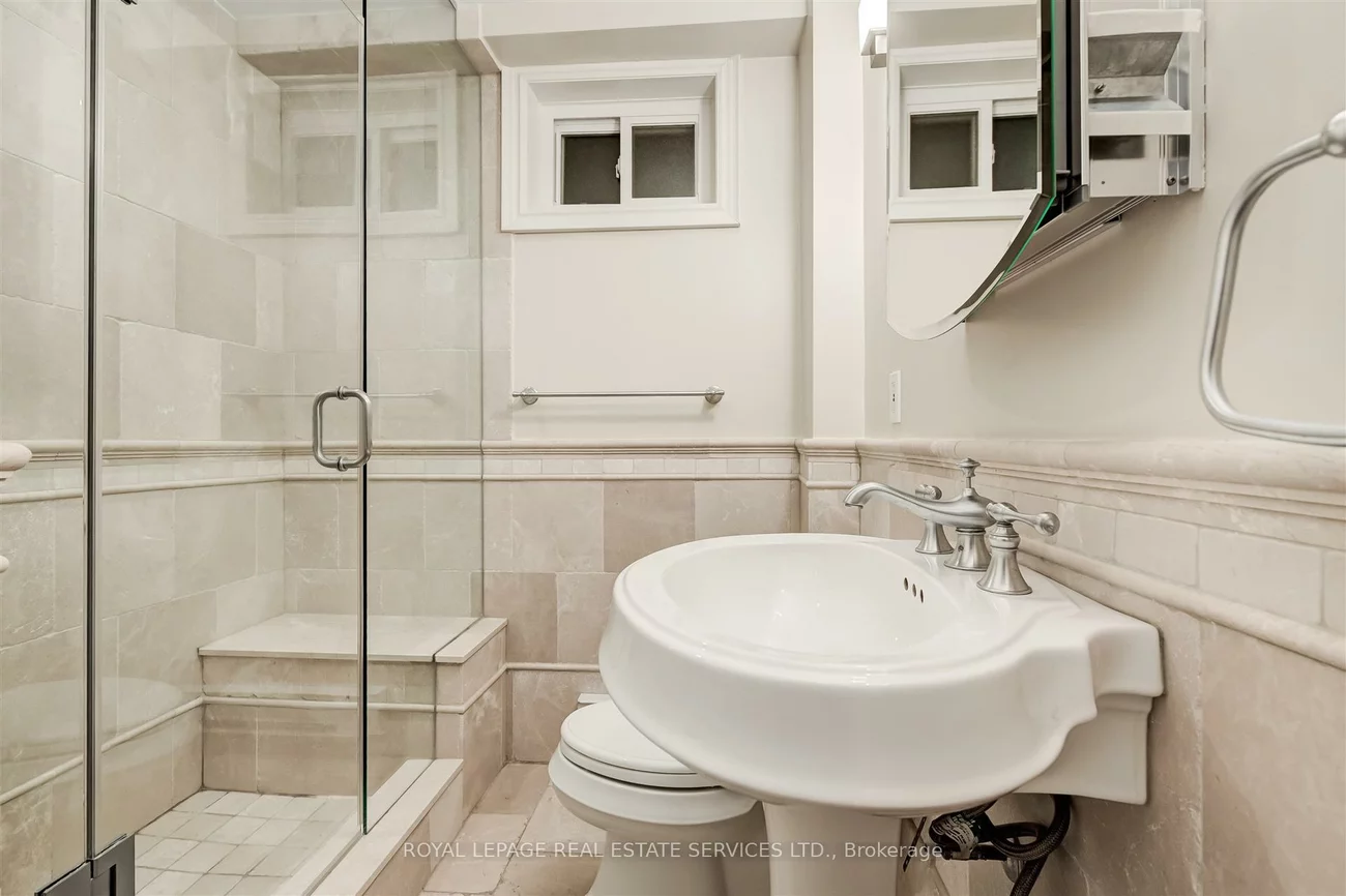 5, Easson, High Park-Swansea, Toronto