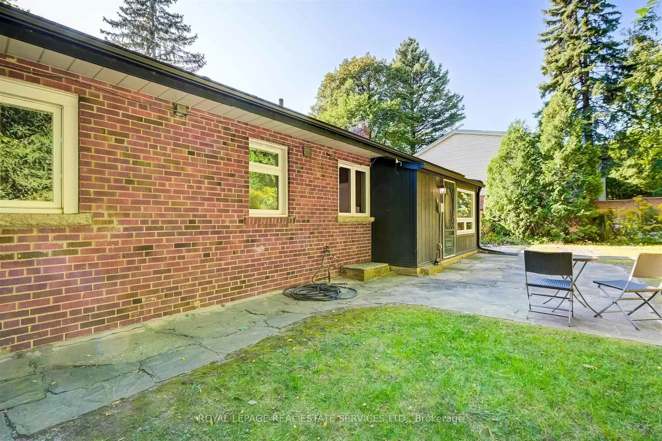 5, Easson, High Park-Swansea, Toronto