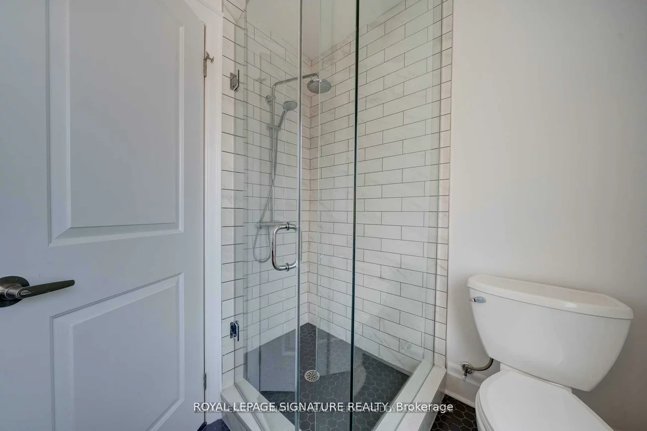 1, Lansdowne, Roncesvalles, Toronto