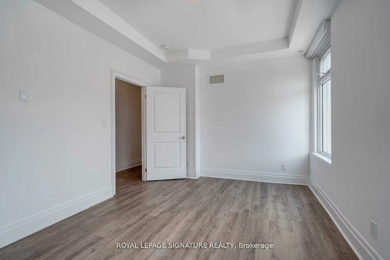 1, Lansdowne, Roncesvalles, Toronto