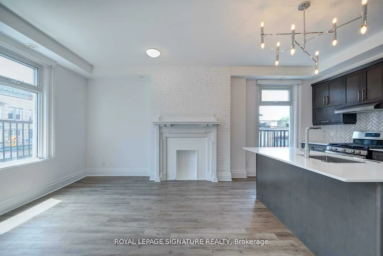 1, Lansdowne, Roncesvalles, Toronto