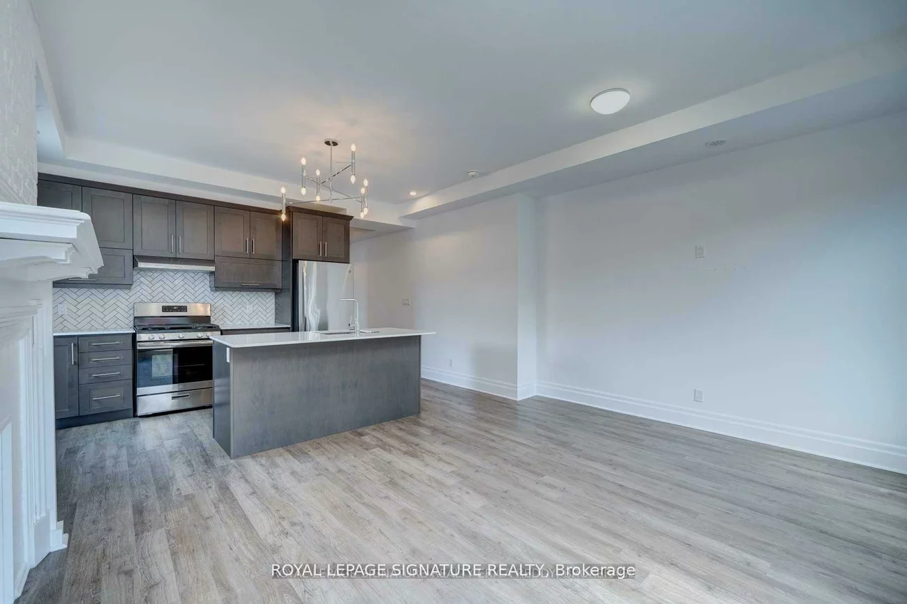 1, Lansdowne, Roncesvalles, Toronto