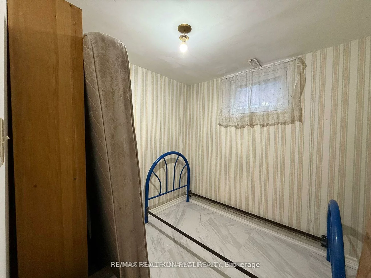 61, Wilmont, Black Creek, Toronto