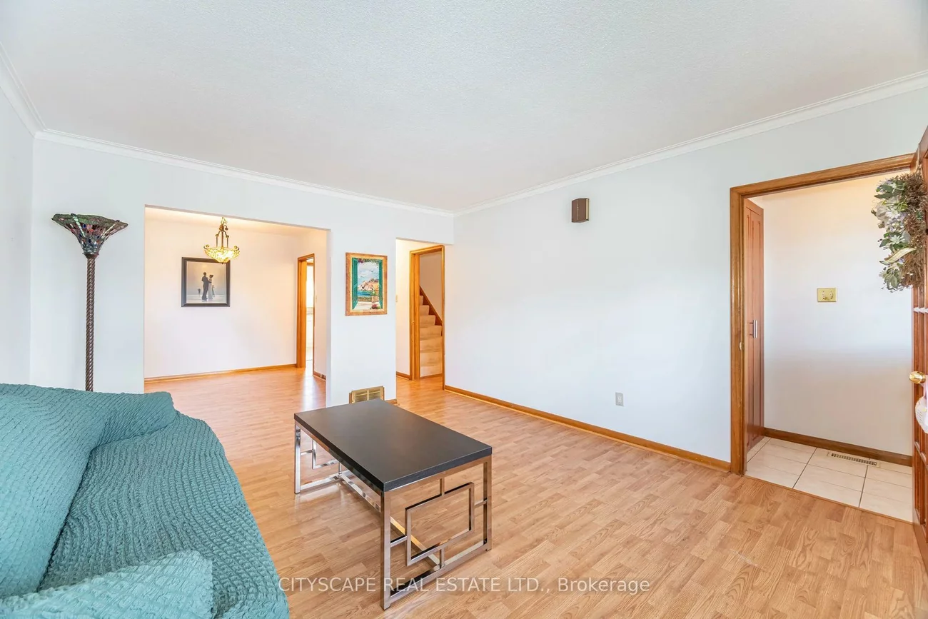 49, Algoma, Mimico, Toronto