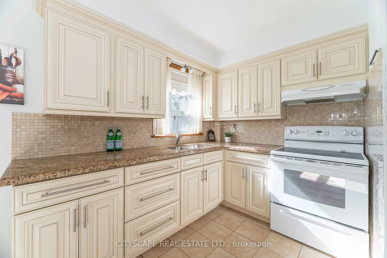 49, Algoma, Mimico, Toronto