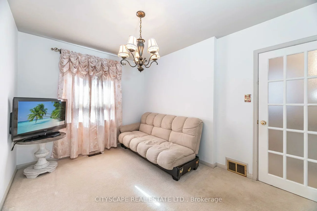 49, Algoma, Mimico, Toronto