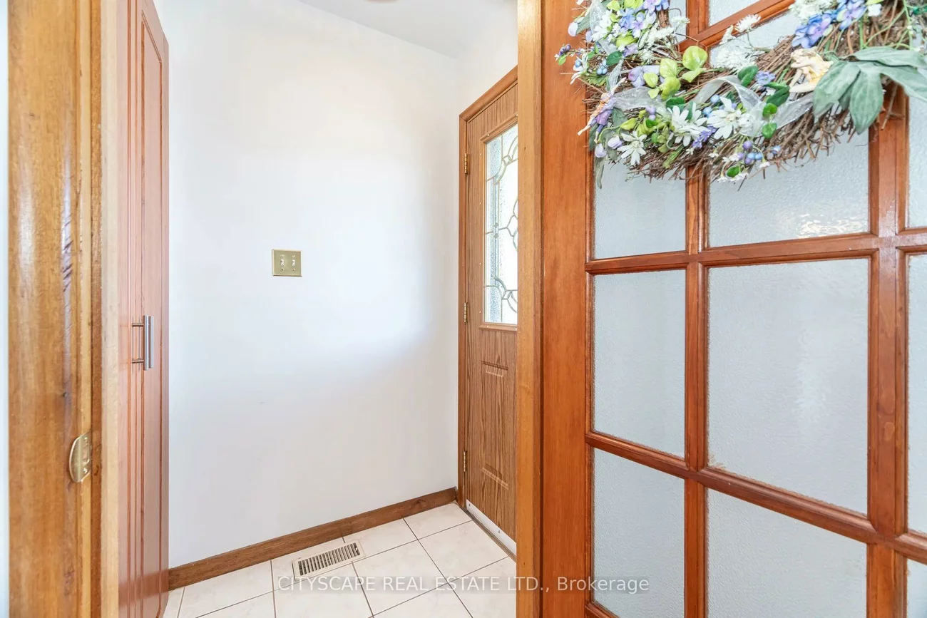 49, Algoma, Mimico, Toronto