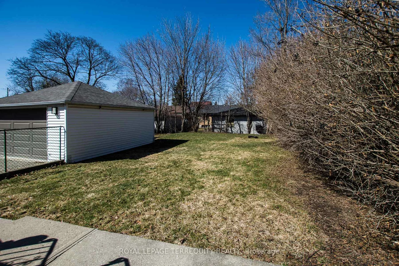 42, Sunray, Downsview-Roding-CFB, Toronto