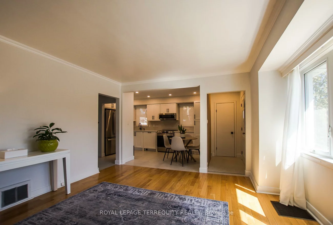 42, Sunray, Downsview-Roding-CFB, Toronto