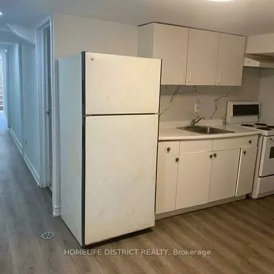 135, Emerson, Dovercourt-Wallace Emerson-Junction, Toronto