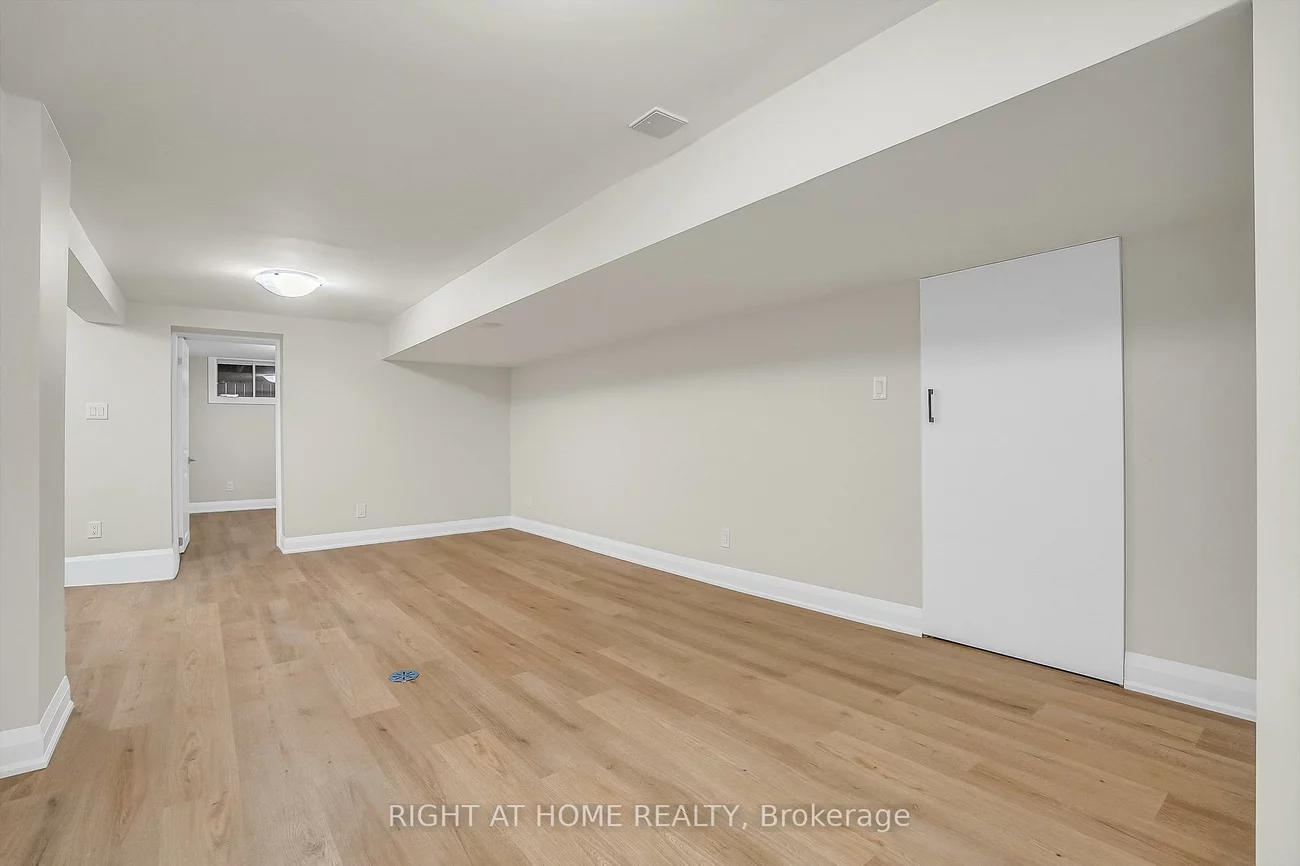 10, Golfwood, Kingsview Village-The Westway, Toronto