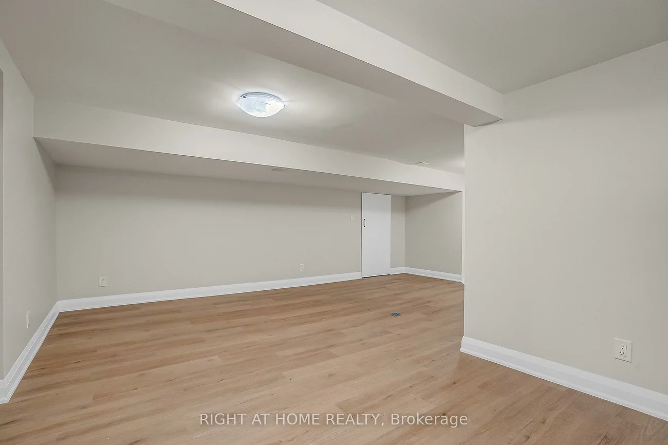 10, Golfwood, Kingsview Village-The Westway, Toronto