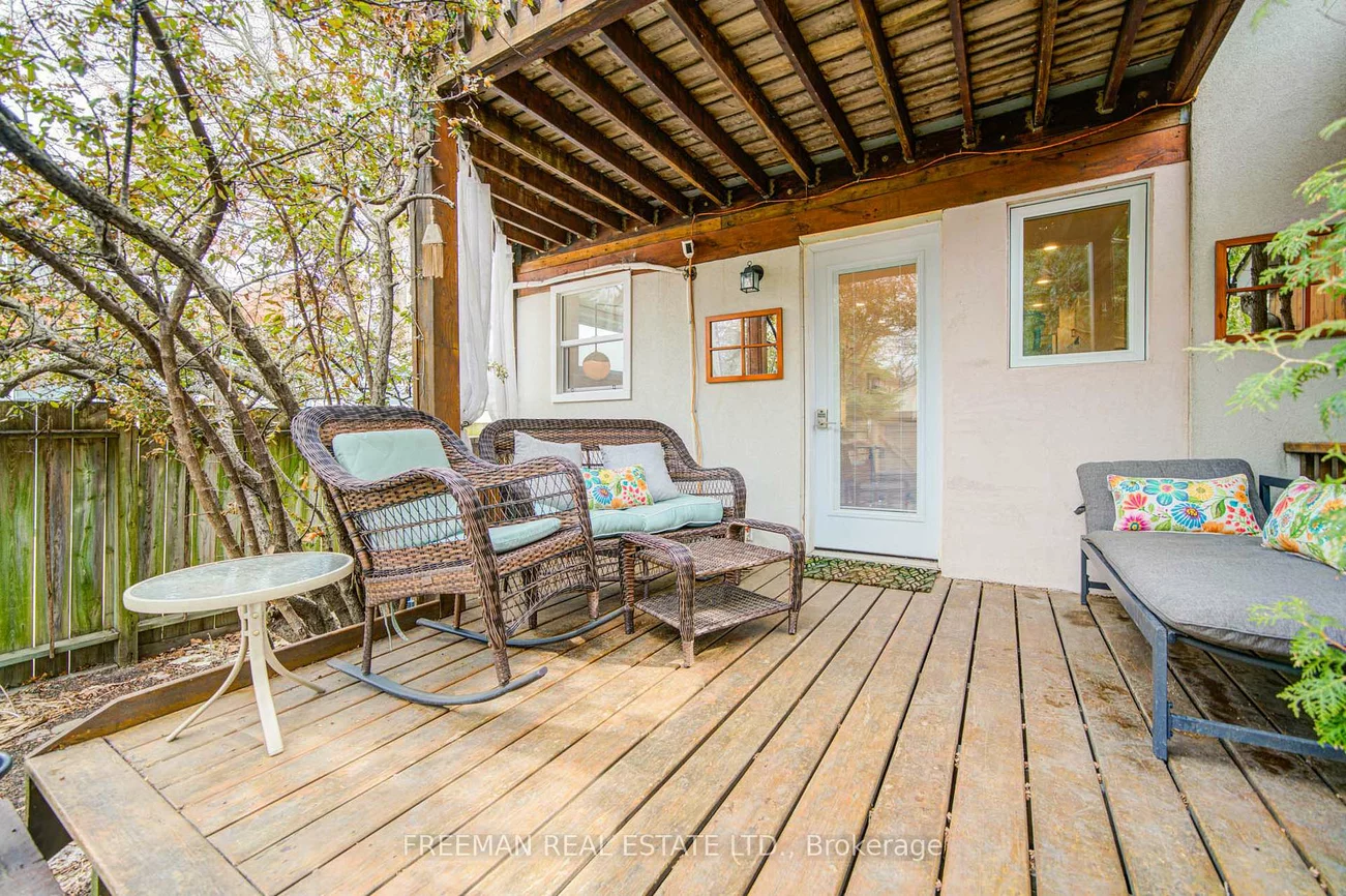 302, Evelyn, Junction Area, Toronto