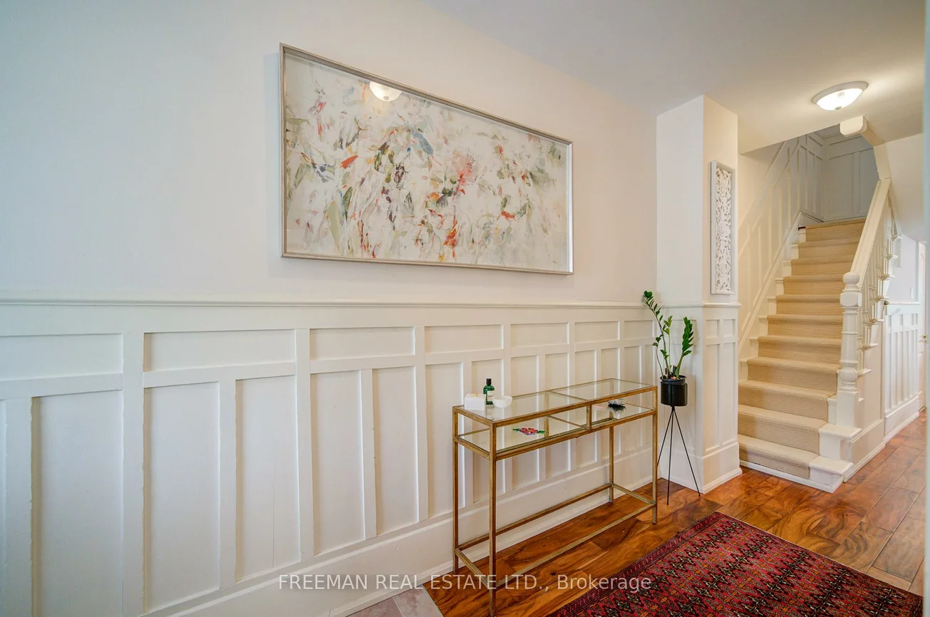 302, Evelyn, Junction Area, Toronto