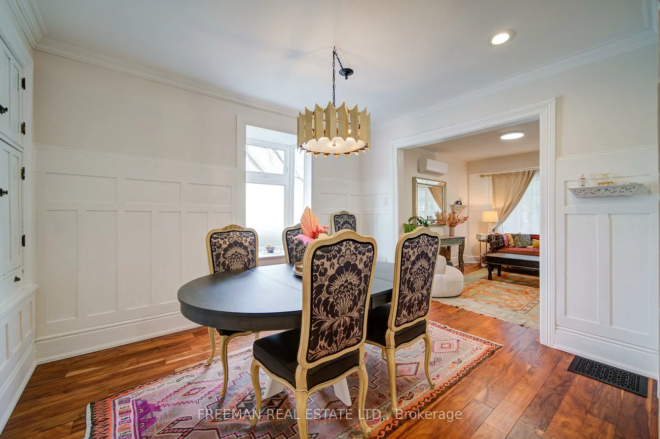 302, Evelyn, Junction Area, Toronto