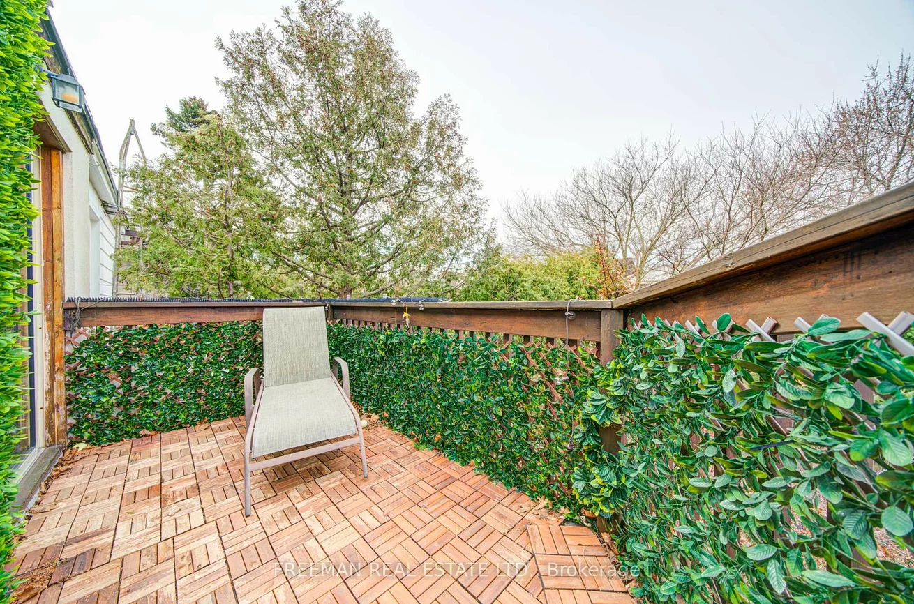 302, Evelyn, Junction Area, Toronto