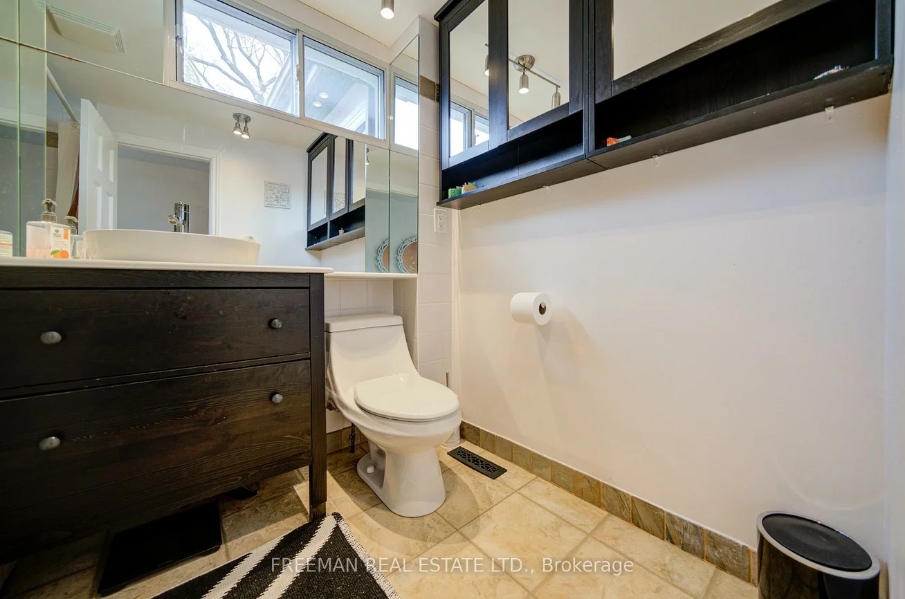 302, Evelyn, Junction Area, Toronto