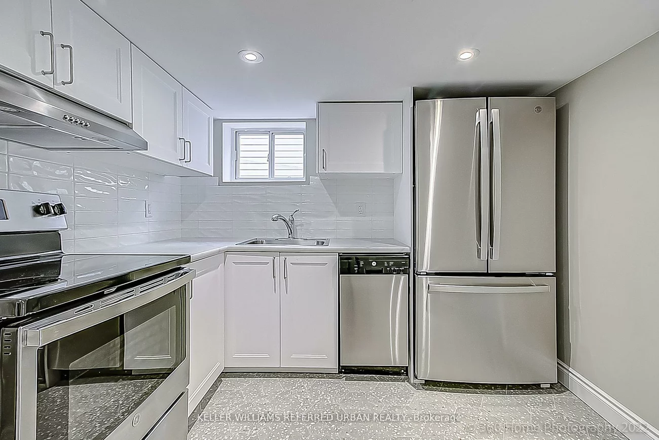 554, Caledonia, Caledonia-Fairbank, Toronto