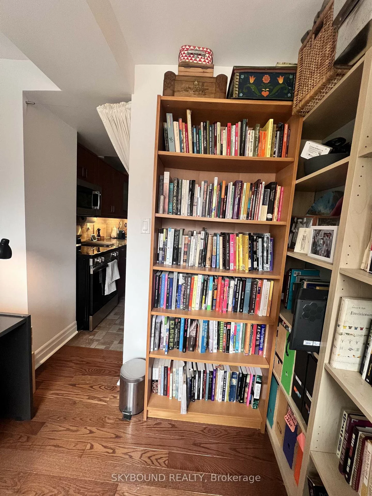 27A, Ridout, High Park-Swansea, Toronto