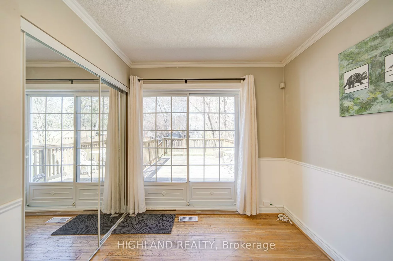 90, Clouston, Weston, Toronto