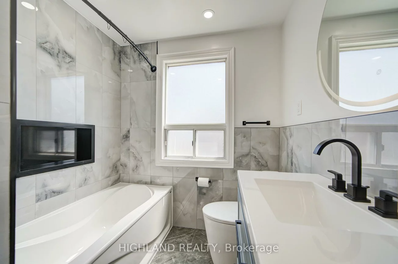 90, Clouston, Weston, Toronto