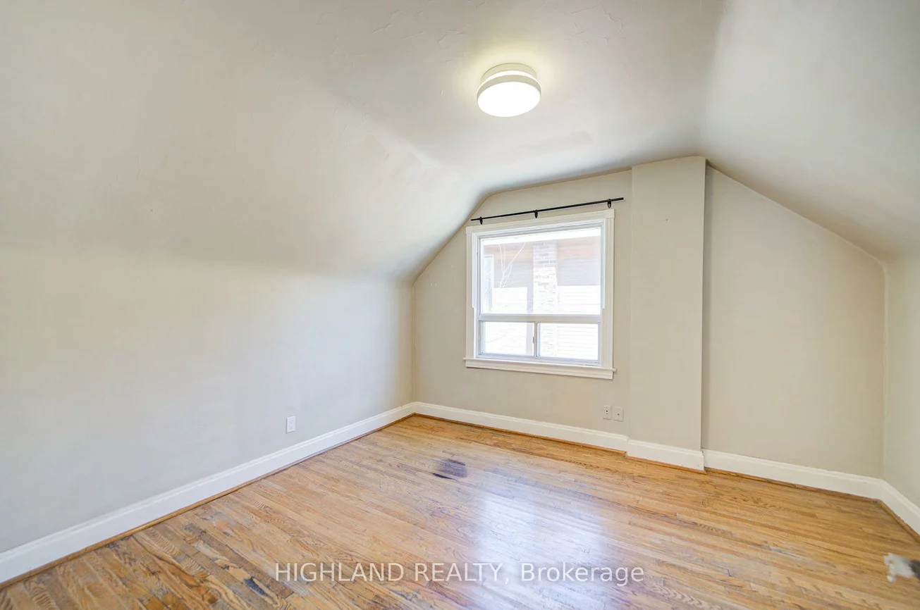 90, Clouston, Weston, Toronto