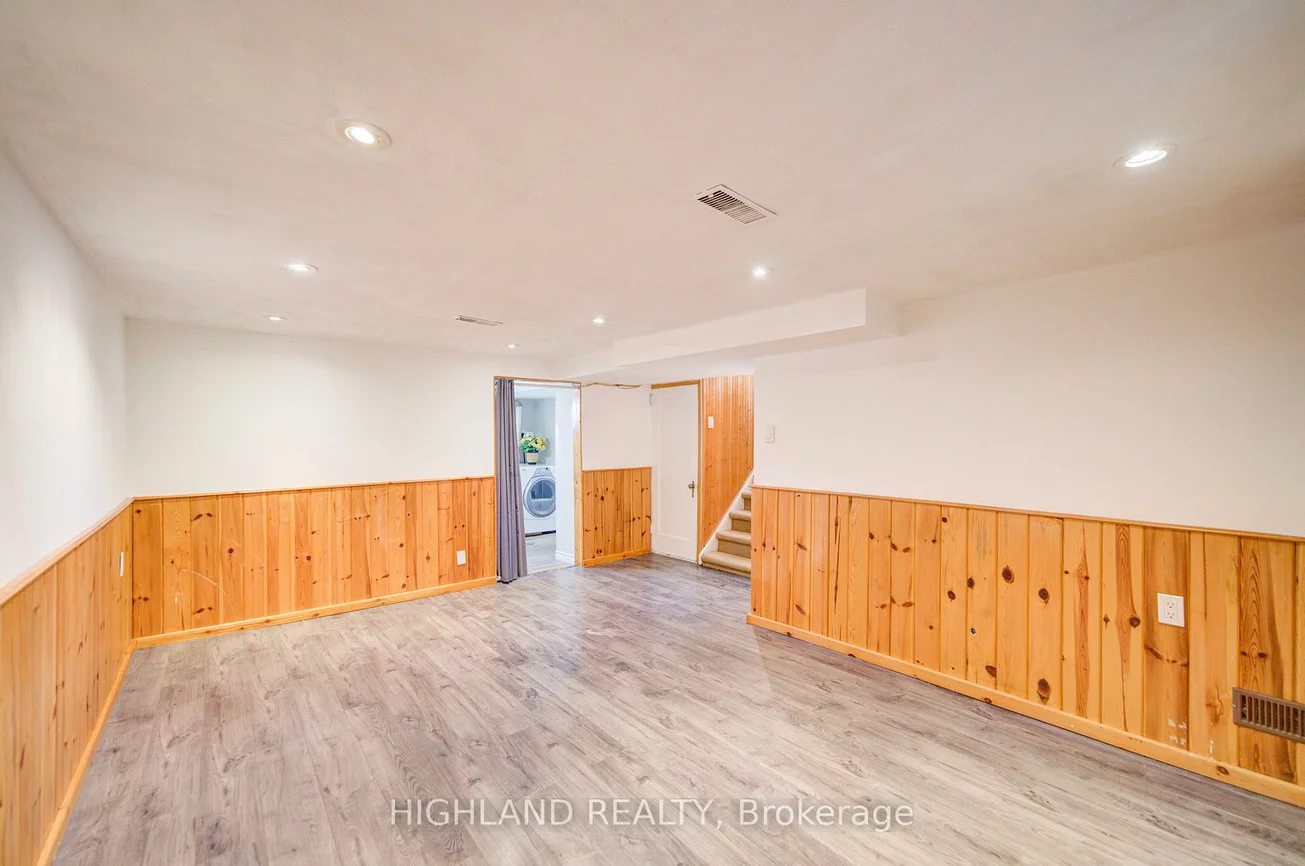 90, Clouston, Weston, Toronto