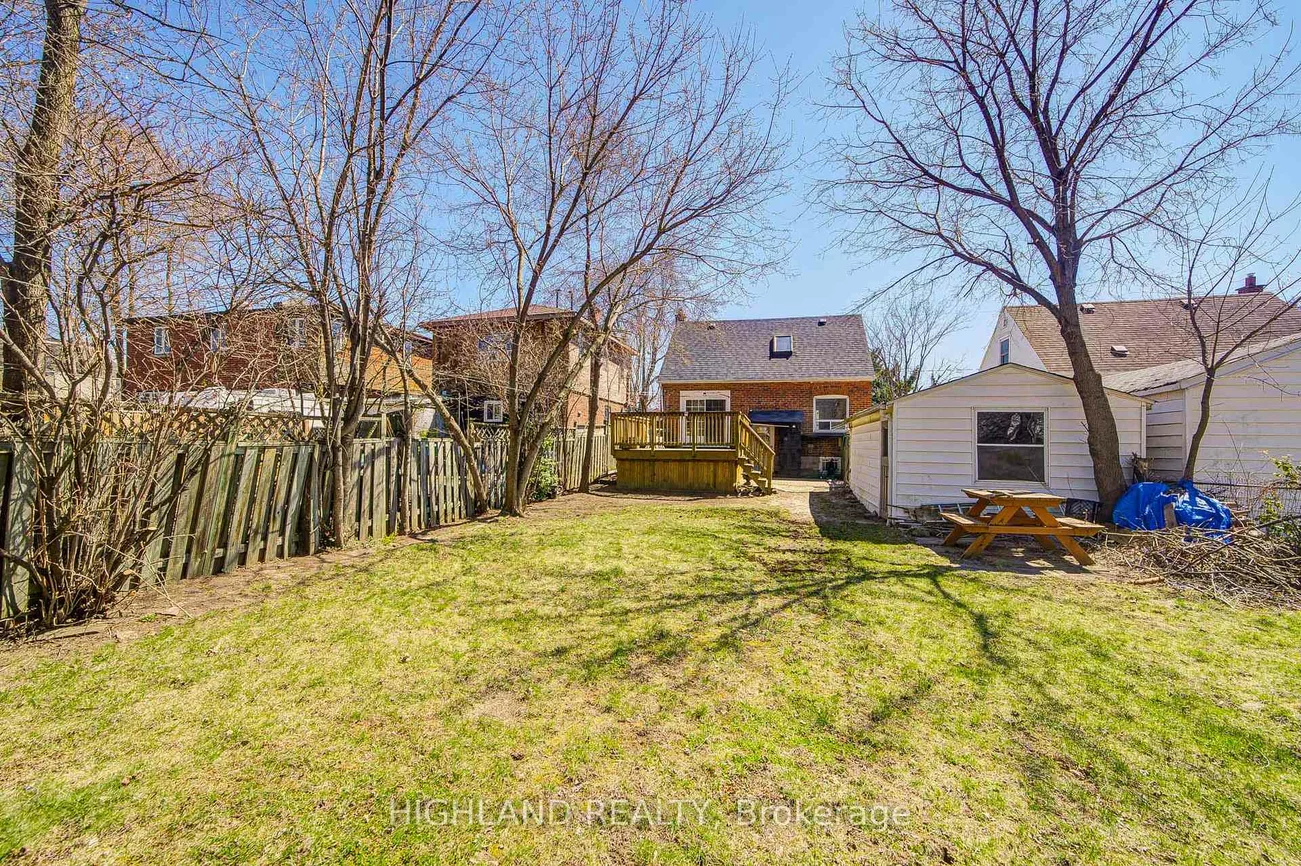 90, Clouston, Weston, Toronto