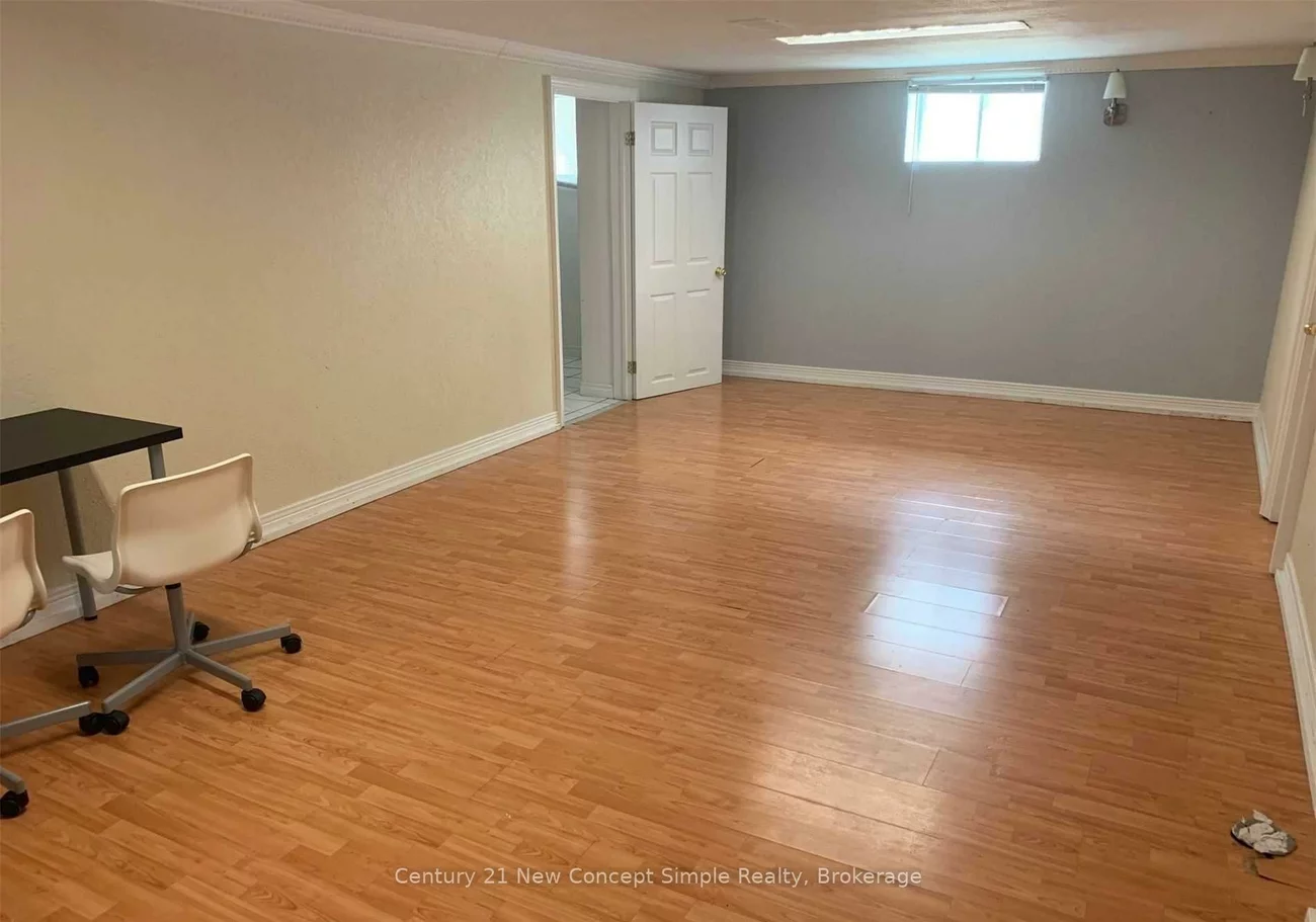 271, Delta, Alderwood, Toronto