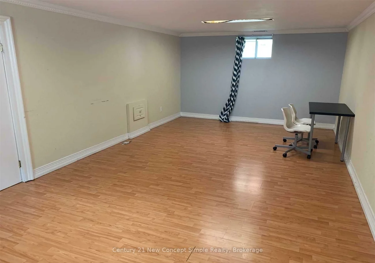 271, Delta, Alderwood, Toronto