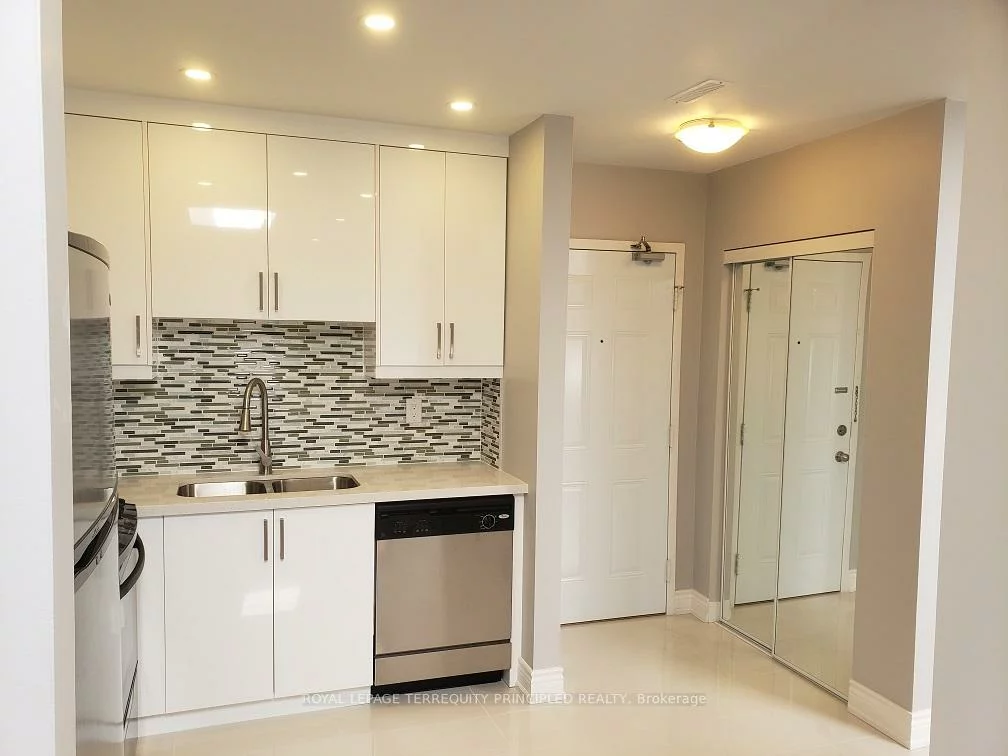 379, Jane, Runnymede-Bloor West Village, Toronto