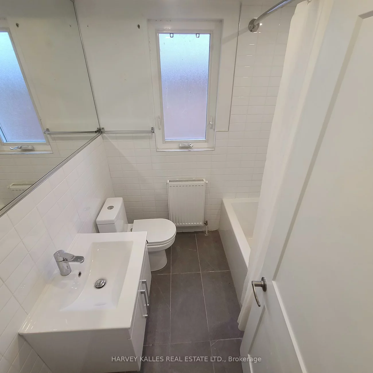 521, Browns, Alderwood, Toronto