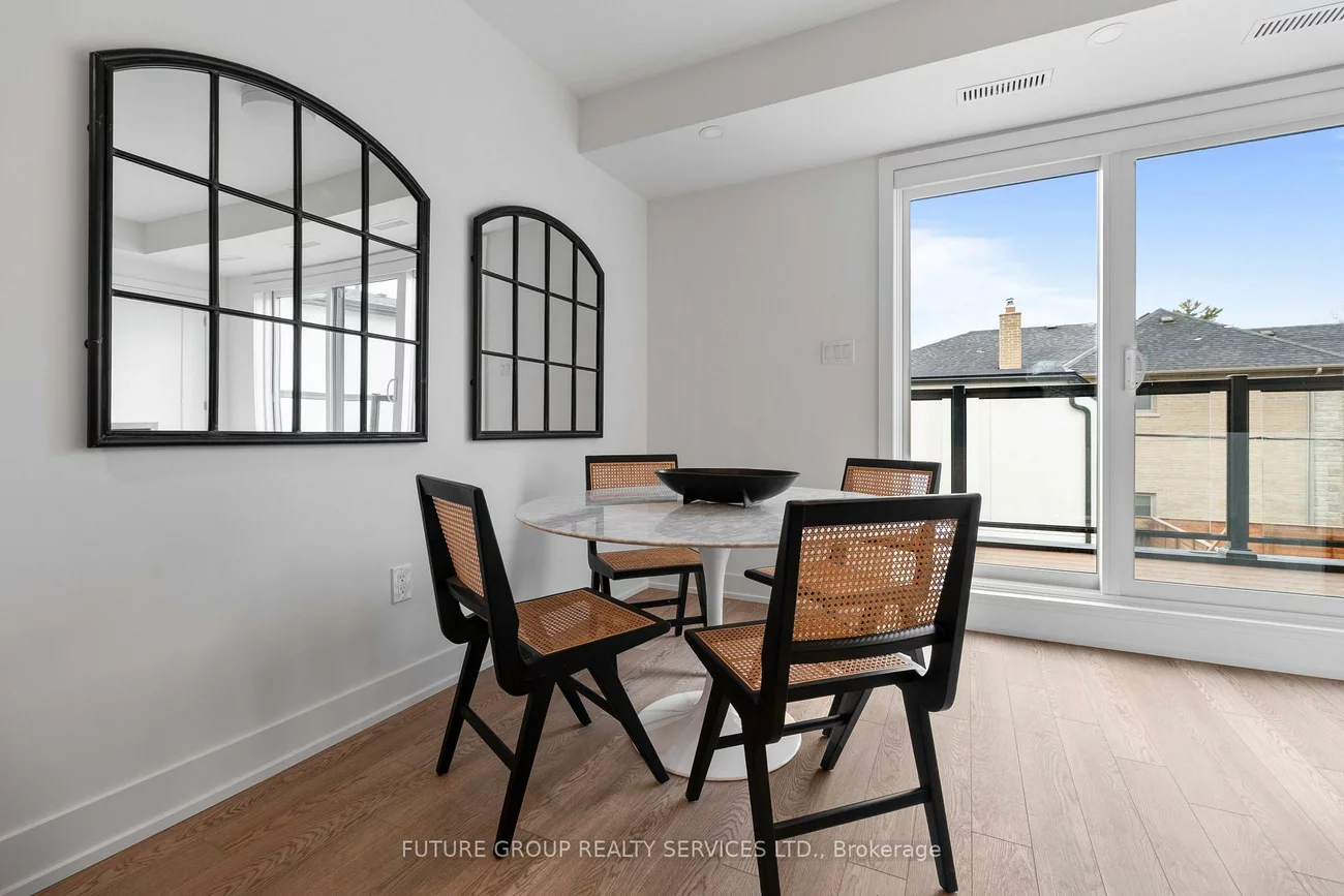 34, Poplar, Islington-City Centre West, Toronto