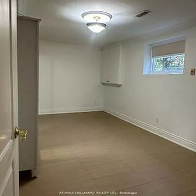 190, Falstaff, Rustic, Toronto