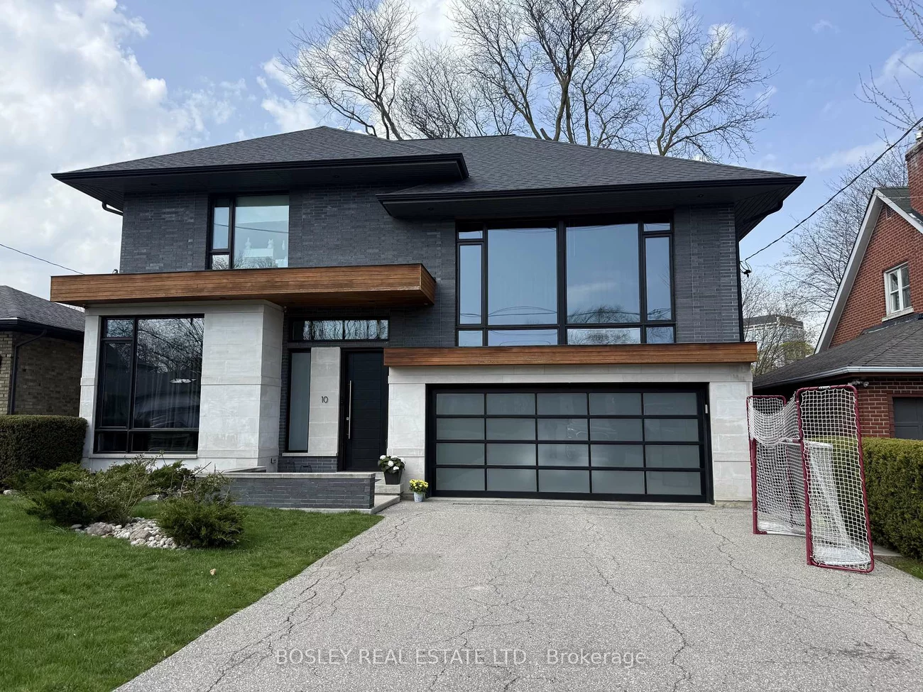 10, Graystone, Islington-City Centre West, Toronto