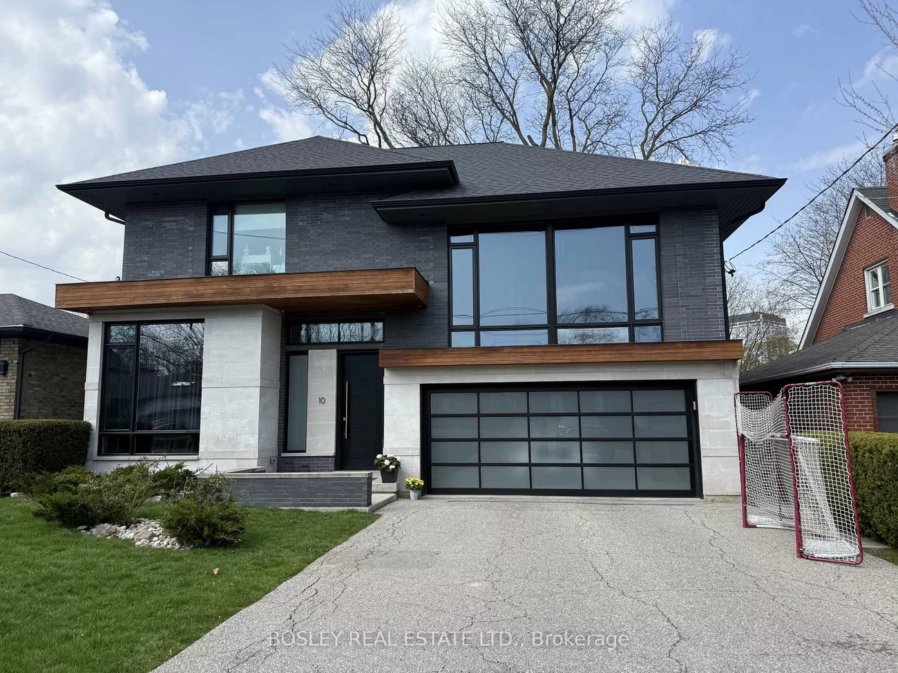 10, Graystone, Islington-City Centre West, Toronto