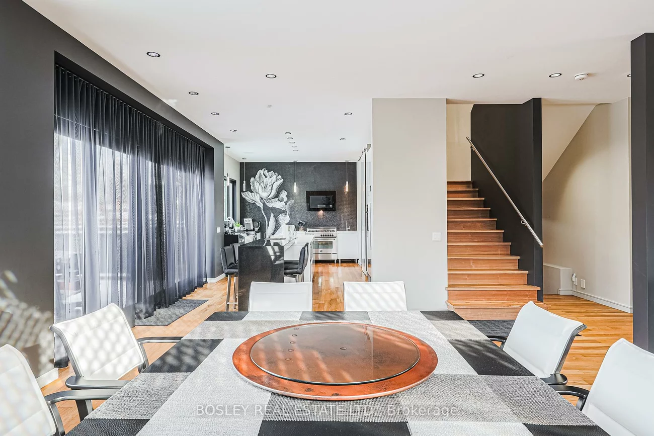 10, Graystone, Islington-City Centre West, Toronto