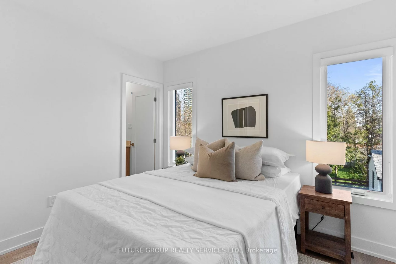 15, Acorn, Islington-City Centre West, Toronto