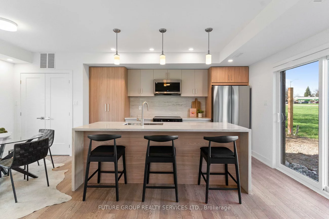15, Acorn, Islington-City Centre West, Toronto