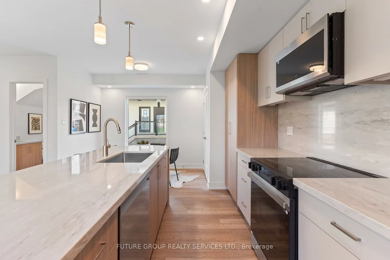 15, Acorn, Islington-City Centre West, Toronto