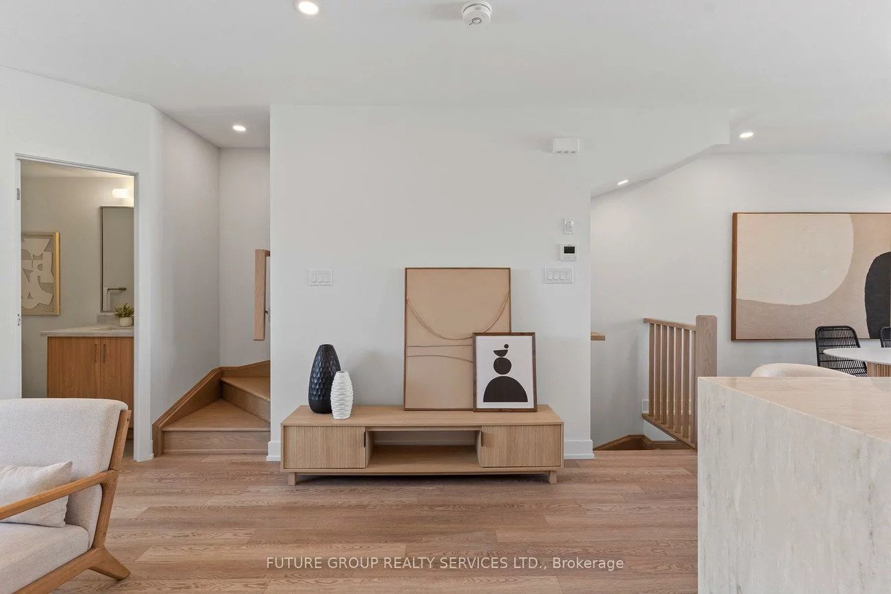 15, Acorn, Islington-City Centre West, Toronto