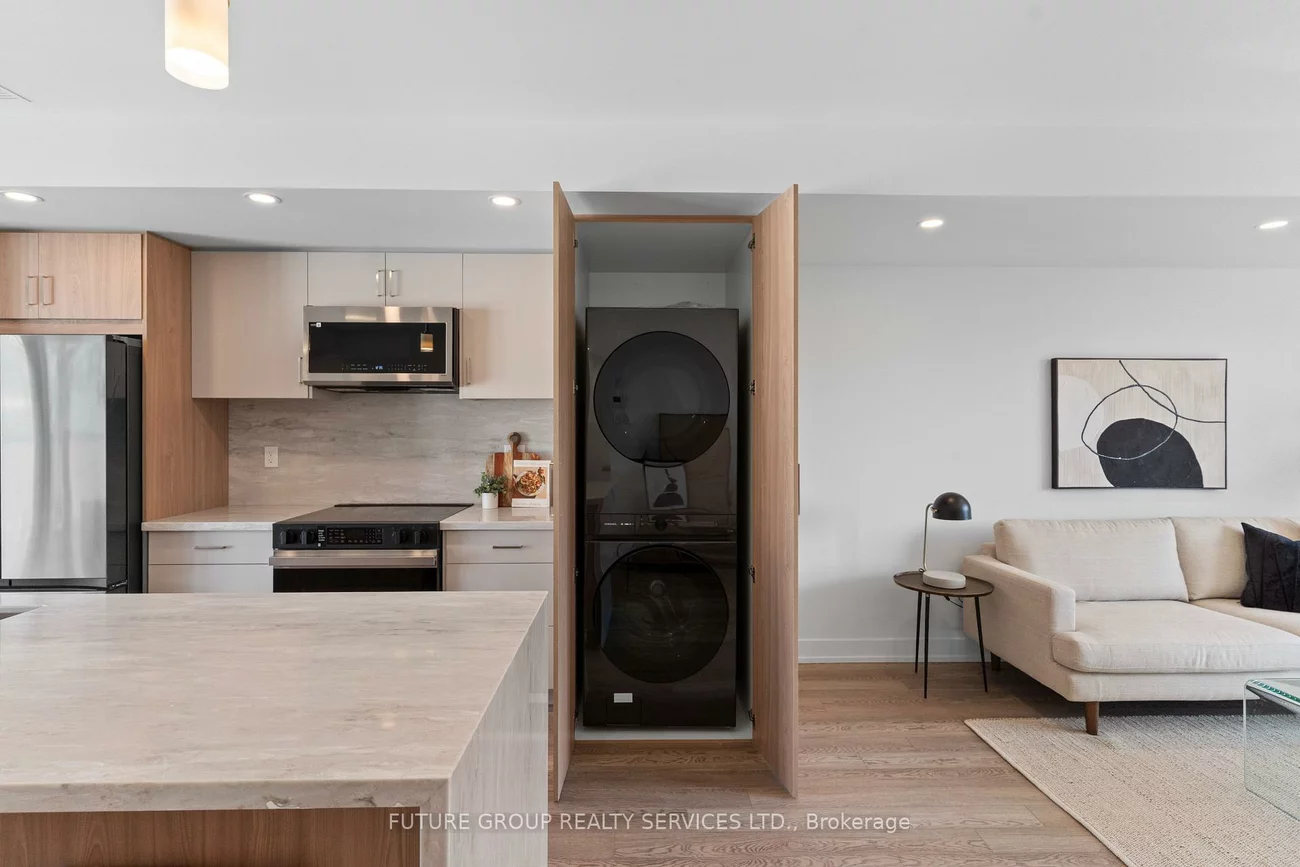 15, Acorn, Islington-City Centre West, Toronto