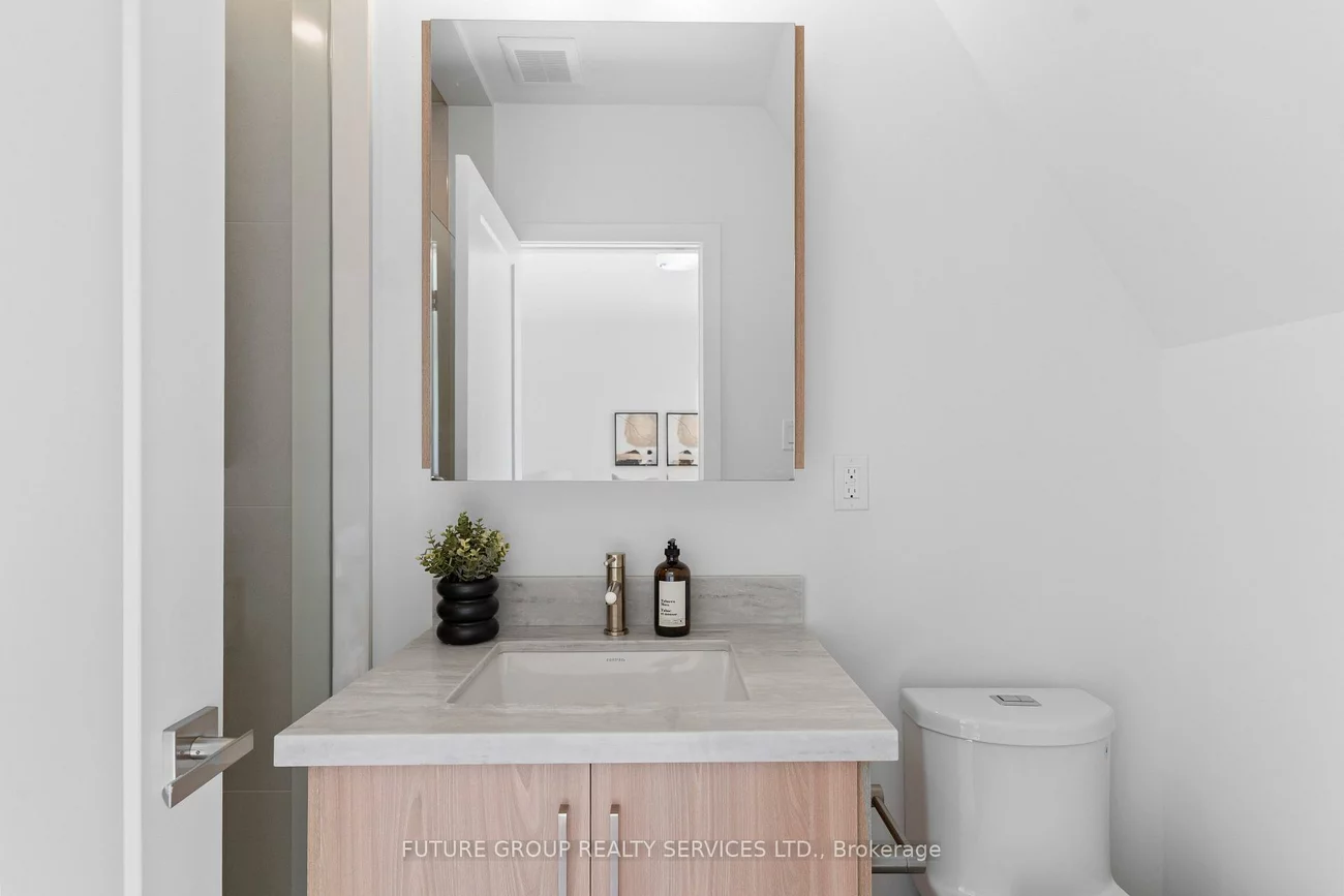 15, Acorn, Islington-City Centre West, Toronto